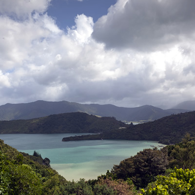 Portage to Mistletoe Bay